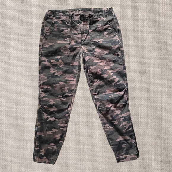 White House Black Market Green Camoflouge Utility Slim Ankle Jogger Pants Size 8 - Picture 8 of 12